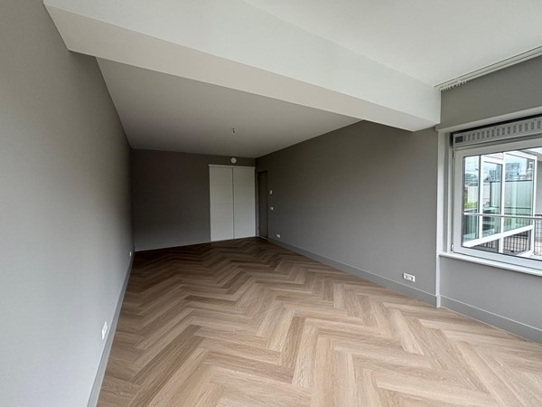 Medium property photo - Kruiskade, 3012 EG Rotterdam